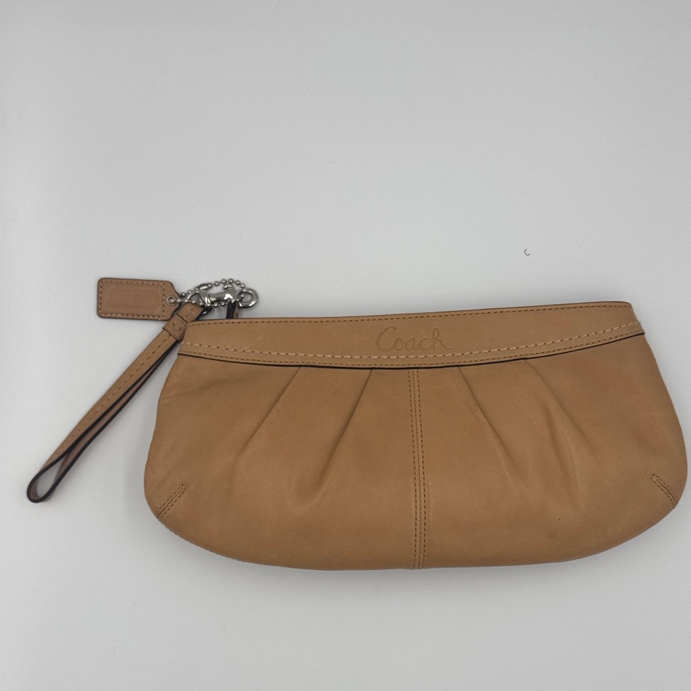Coach Leather Clutch with Hangtag - Camel Hue